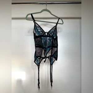 Thistle and Spire Monarch Basque